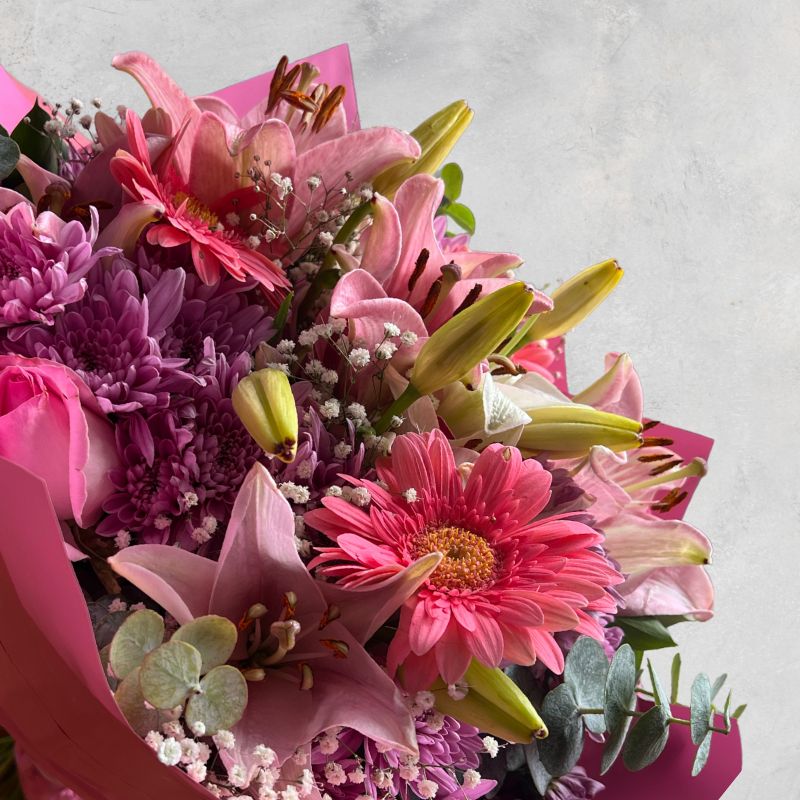 Ramo de Gerberas, Margaritas, Solidago y Rosas - Lisboa