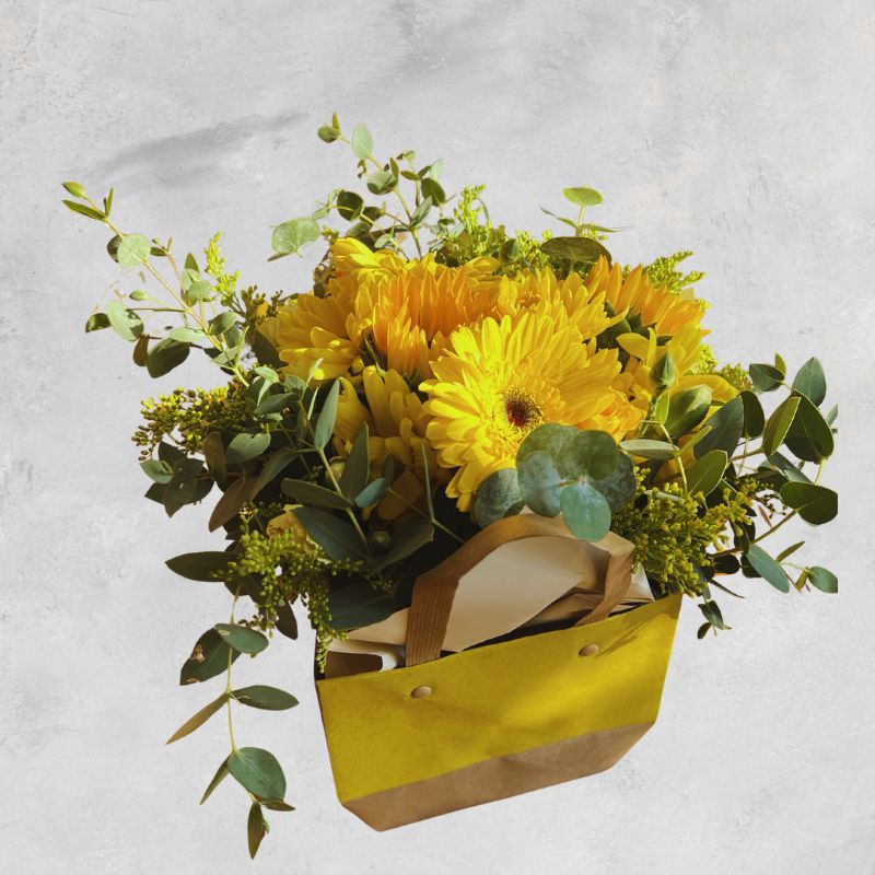Ramo de MiniRosa, Margaritas, Girasol y Gerbera- Florida